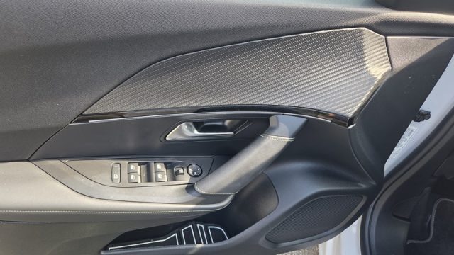 PEUGEOT 2008 usata, con Servosterzo