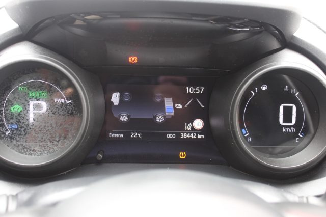 TOYOTA Yaris usata, con Controllo elettronico della corsia