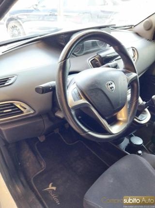 LANCIA Ypsilon usata, con Airbag testa