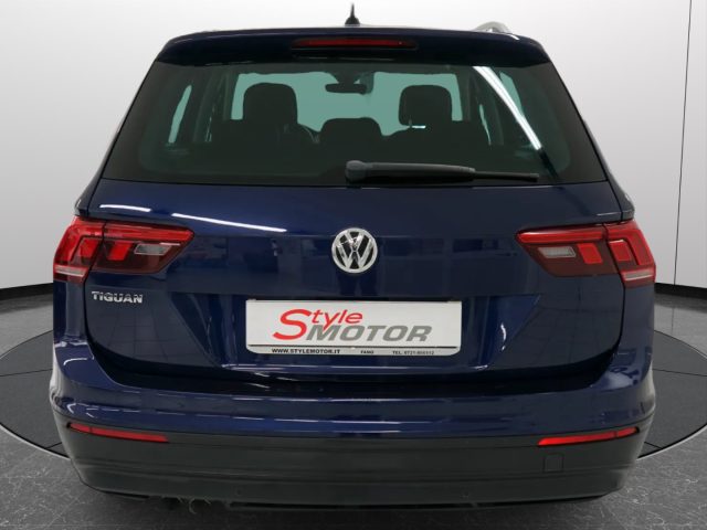VOLKSWAGEN Tiguan usata, con USB