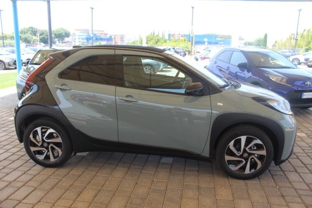 TOYOTA Aygo X usata, con Airbag testa