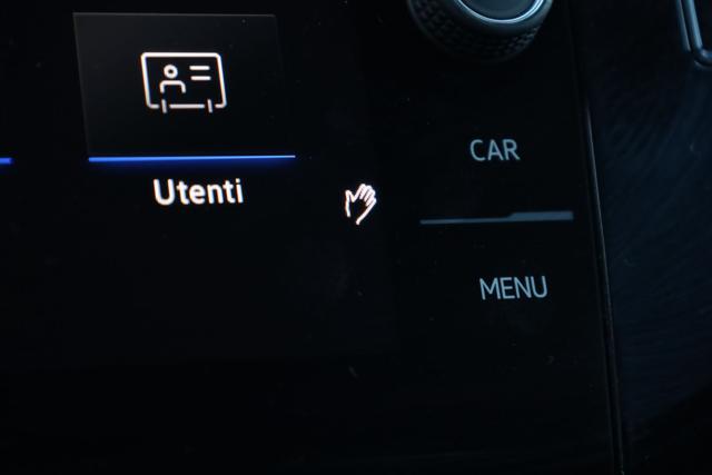 VOLKSWAGEN Taigo usata, con Apple CarPlay