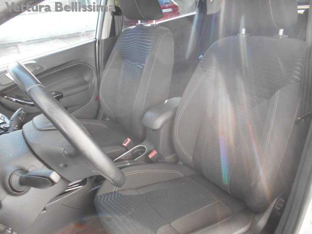 FORD Fiesta usata, con Airbag testa