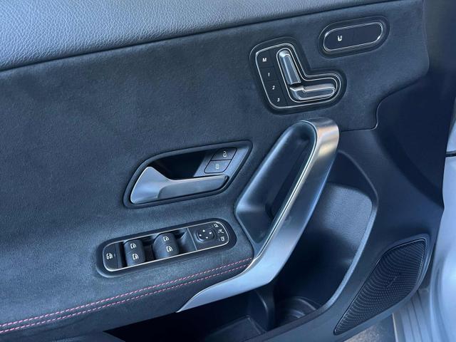 MERCEDES-BENZ A 180 usata, con Sedile posteriore sdoppiato