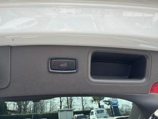 PORSCHE Macan usata, con Leve al volante