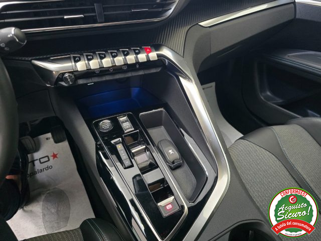 PEUGEOT 3008 usata, con Volante in pelle
