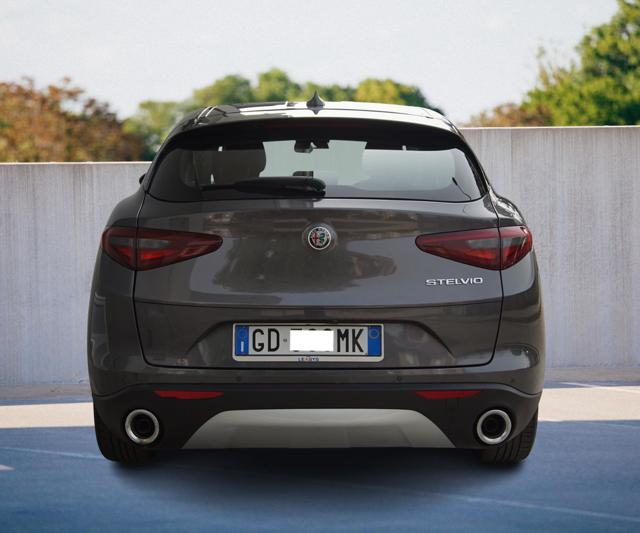 ALFA ROMEO Stelvio usata, con Chiusura centralizzata