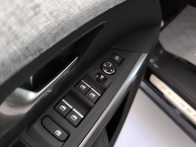 PEUGEOT 3008 usata, con Cruise Control