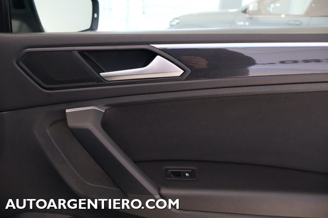 VOLKSWAGEN Tiguan usata, con Isofix