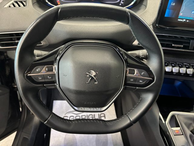 PEUGEOT 5008 usata, con Cerchi in lega