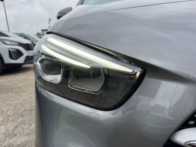 MERCEDES-BENZ B 200 usata, con Volante in pelle
