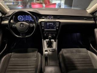 VOLKSWAGEN Passat usata, con Fendinebbia