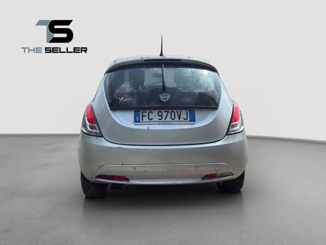 LANCIA Ypsilon usata, con Autoradio