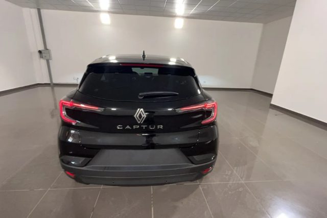 RENAULT Captur usata, con Controllo automatico clima
