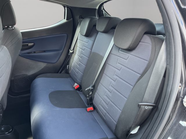 LANCIA Ypsilon usata, con ESP