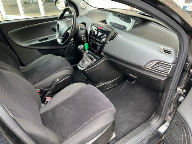 LANCIA Ypsilon usata 12