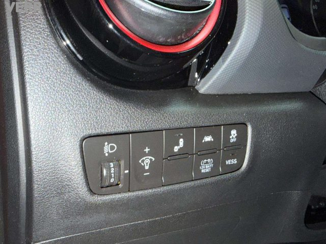 HYUNDAI Kona usata, con Fendinebbia