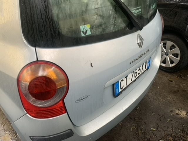 RENAULT Modus usata, con Chiusura centralizzata
