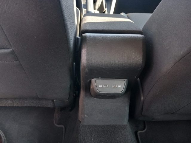 VOLKSWAGEN Taigo usata, con Airbag testa