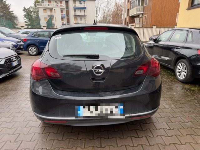 OPEL Astra usata, con Chiusura centralizzata