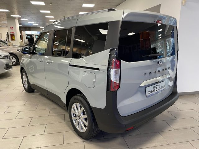 FORD Tourneo Courier usata, con Autoradio