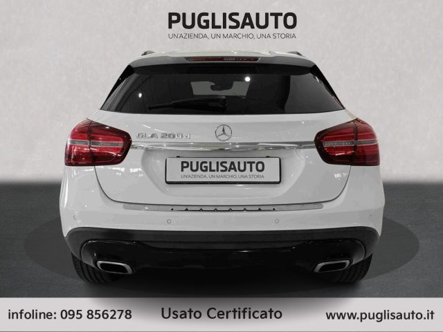 MERCEDES-BENZ GLA 200 usata, con Chiusura centralizzata