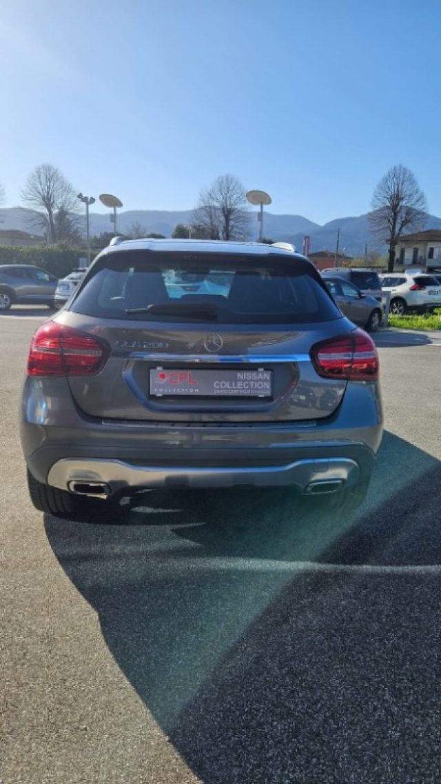 MERCEDES-BENZ GLA 200 usata, con Chiusura centralizzata