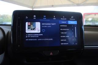 TOYOTA Yaris Cross usata, con Autoradio digitale