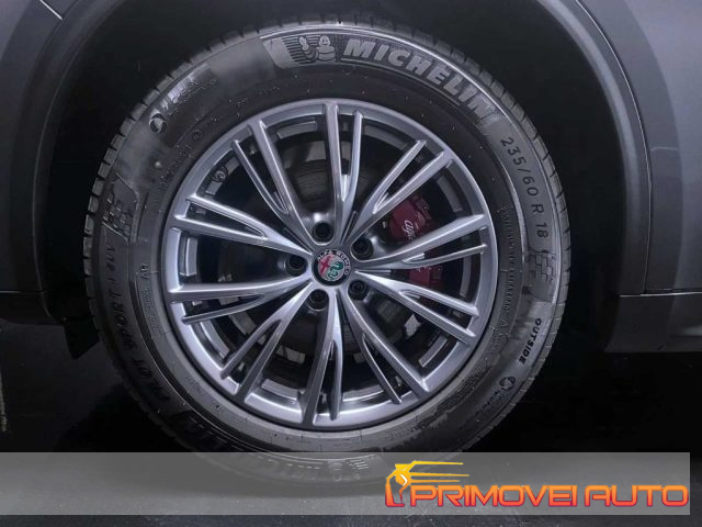 ALFA ROMEO Stelvio usata, con Autoradio digitale