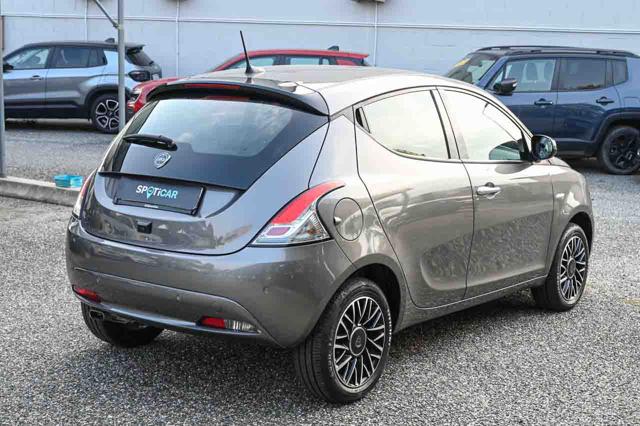 LANCIA Ypsilon usata, con Autoradio