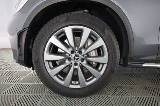 MERCEDES-BENZ GLC 220 usata 7
