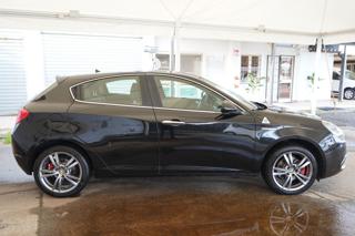ALFA ROMEO Giulietta usata, con Autoradio