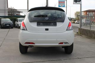 LANCIA Ypsilon usata, con Autoradio