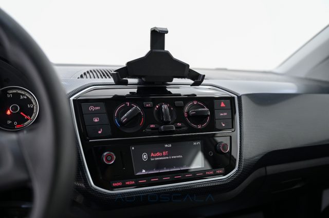 VOLKSWAGEN up! usata, con ESP