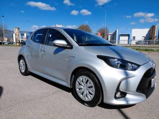 TOYOTA Yaris usata, con Fari direzionali