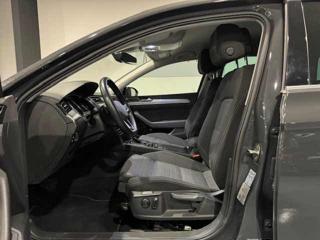 VOLKSWAGEN Passat Variant usata, con Fendinebbia