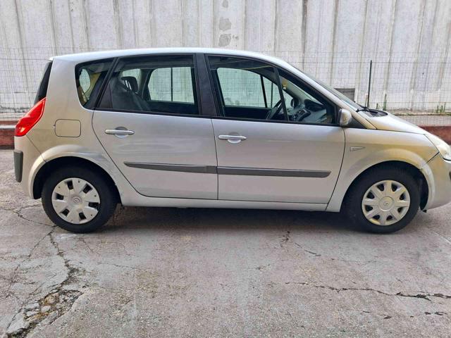 RENAULT Scenic usata, con Climatizzatore