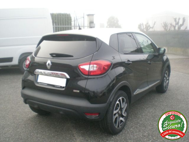RENAULT Captur usata, con Autoradio