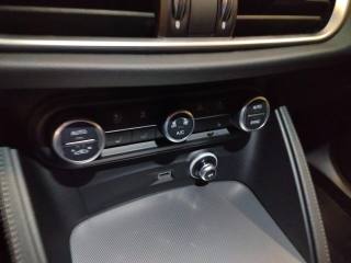 ALFA ROMEO Stelvio usata, con Telecamera per parcheggio assistito