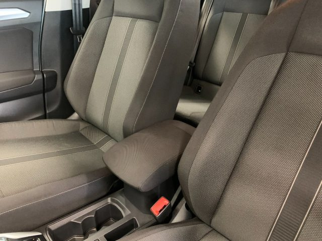 VOLKSWAGEN T-Roc usata, con Autoradio digitale