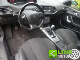 PEUGEOT 308 usata, con USB