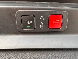PEUGEOT 5008 usata, con Autoradio