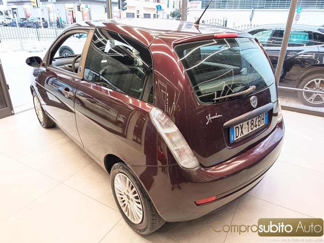 LANCIA Ypsilon usata, con Autoradio
