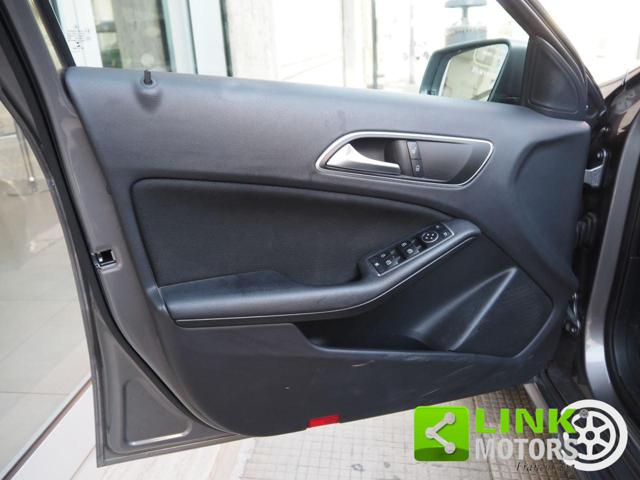 MERCEDES-BENZ A 180 usata, con Telecamera per parcheggio assistito