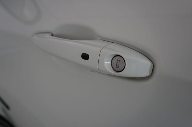 JEEP Compass usata, con Volante in pelle