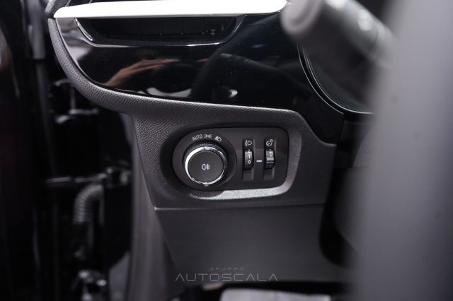 OPEL Corsa usata, con Cruise Control