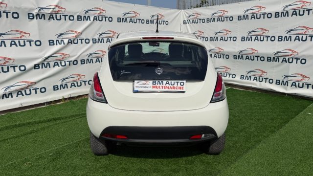 LANCIA Ypsilon usata, con ESP
