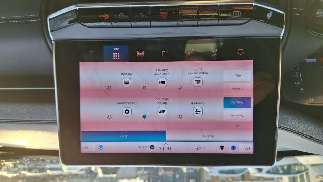 JEEP Compass usata, con Autoradio digitale