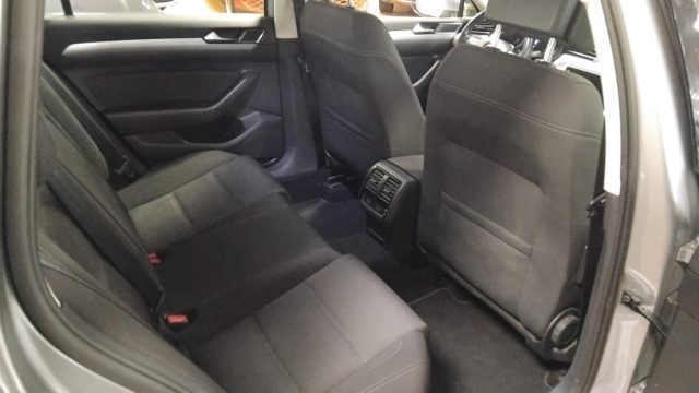 VOLKSWAGEN Passat Variant usata, con Controllo trazione