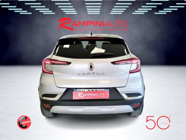 RENAULT Captur usata 9